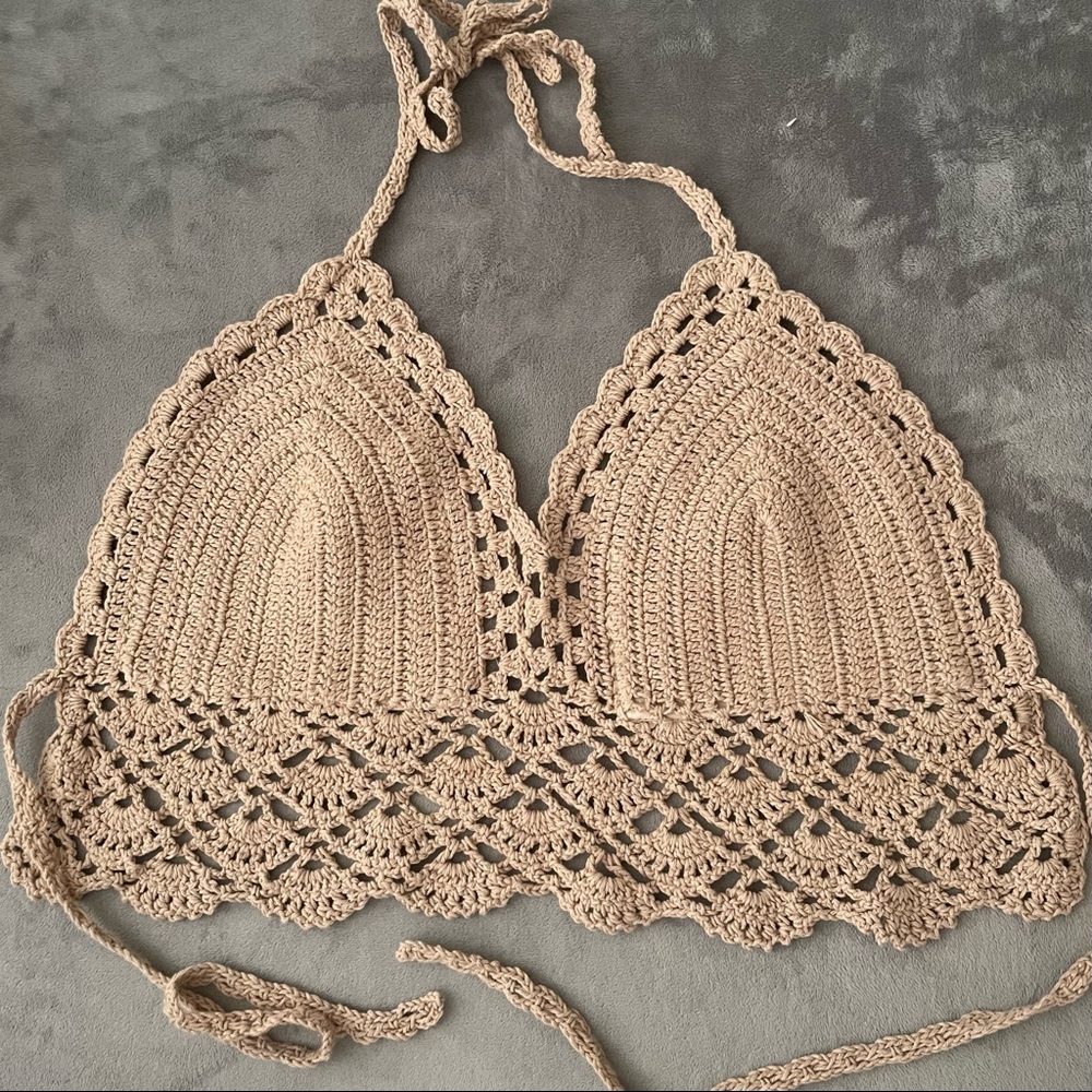 Crochet 🧶 halter crop top